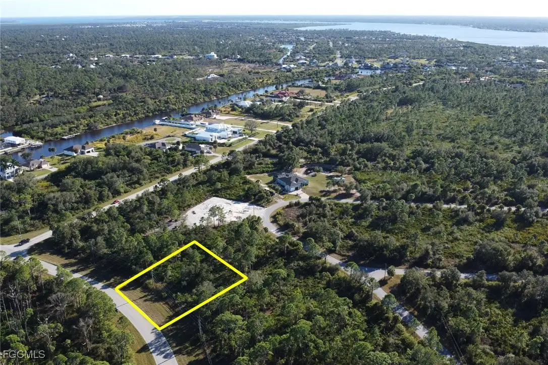 581 Biscayne Drive, Port Charlotte, FL 33953 - Image #1