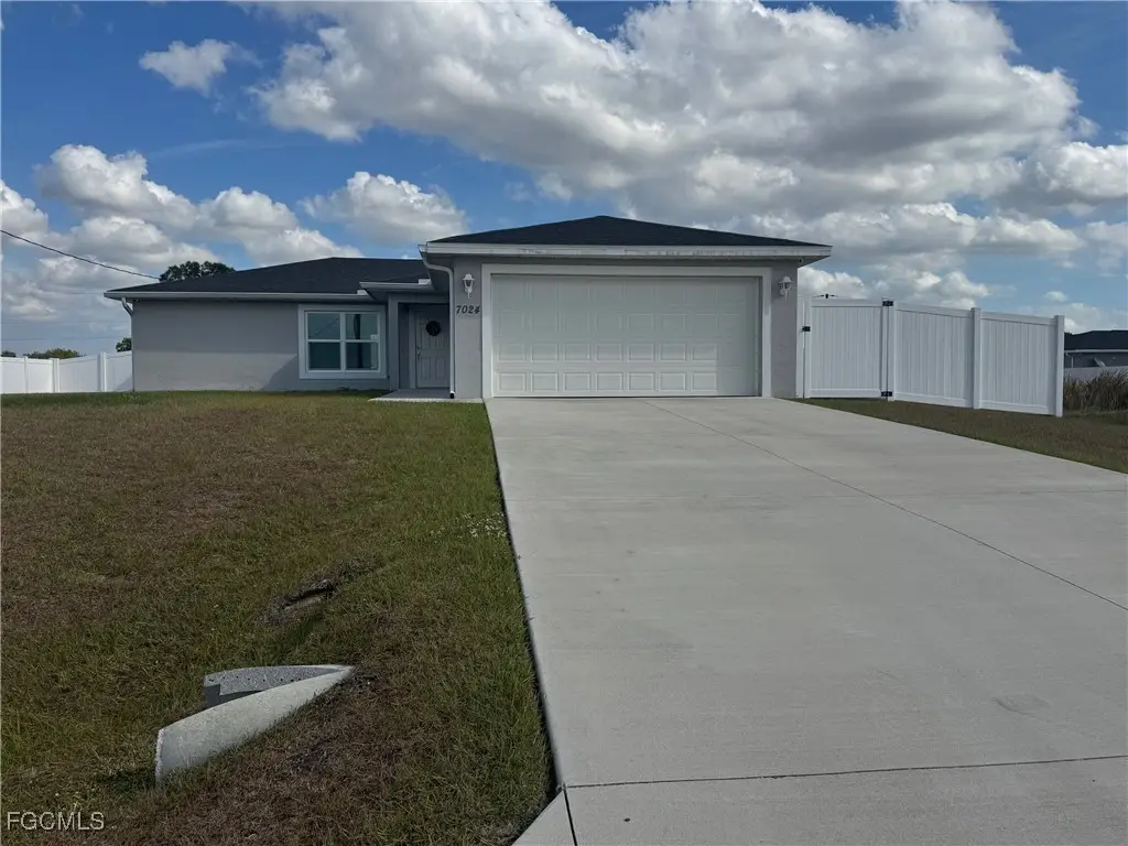 7024 Hero Circle, Labelle, FL 33935 - Image #1