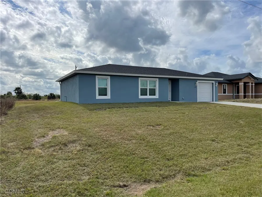 131 Carousel Avenue, Labelle, FL 33935 - Image #3