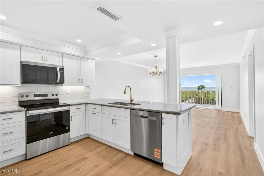 2311 W Gulf Drive #13, Sanibel, FL 33957 - Image #2