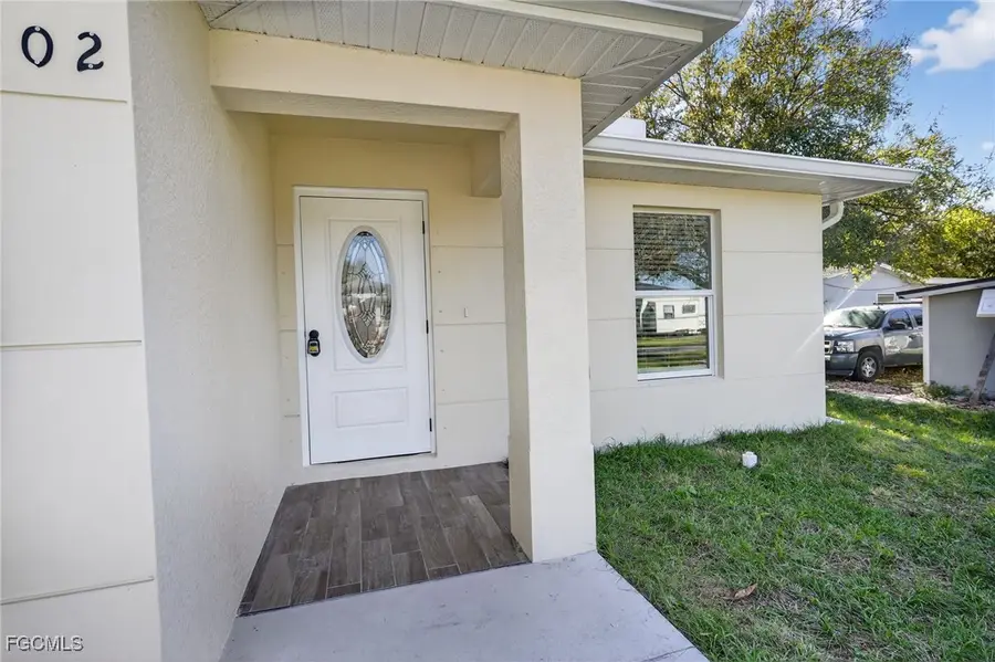 4402 Armeda Avenue, Fort Myers, FL 33905 - Image #2