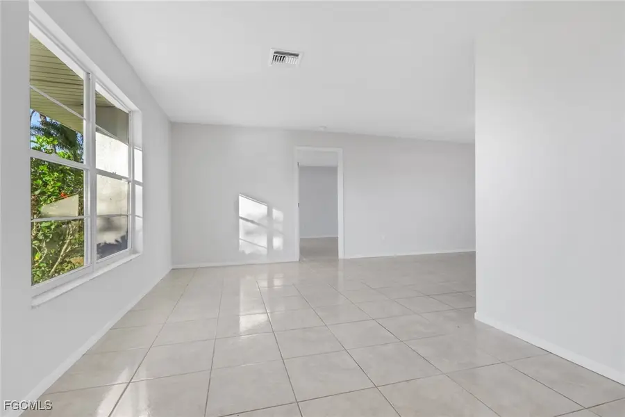 1719 SE 8th Street, Cape Coral, FL 33990 - #2