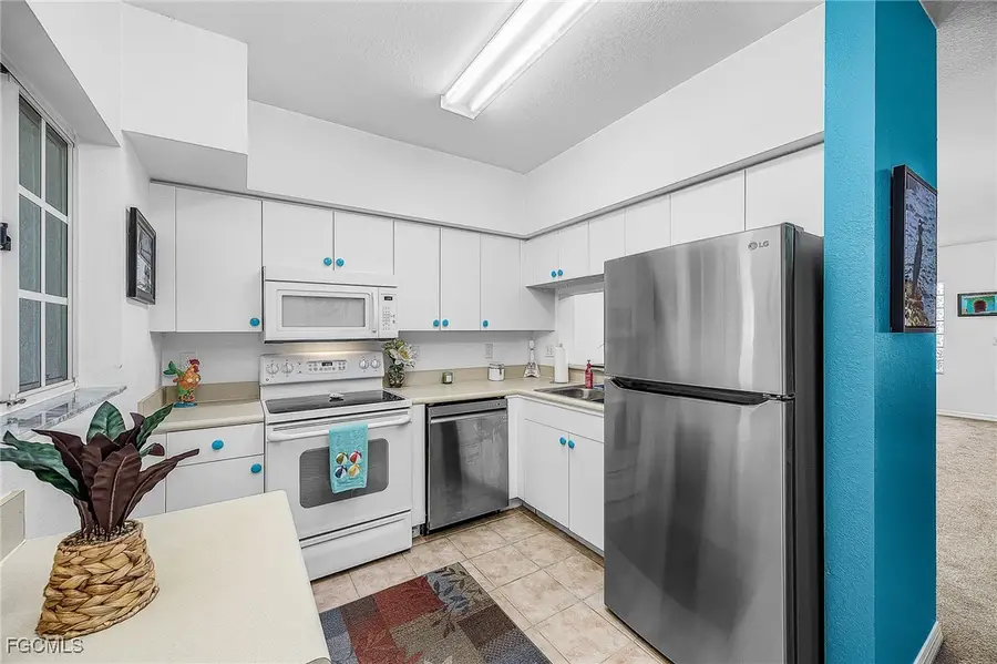 8461 Bernwood Cove Loop #305, Fort Myers, FL 33966 - #3