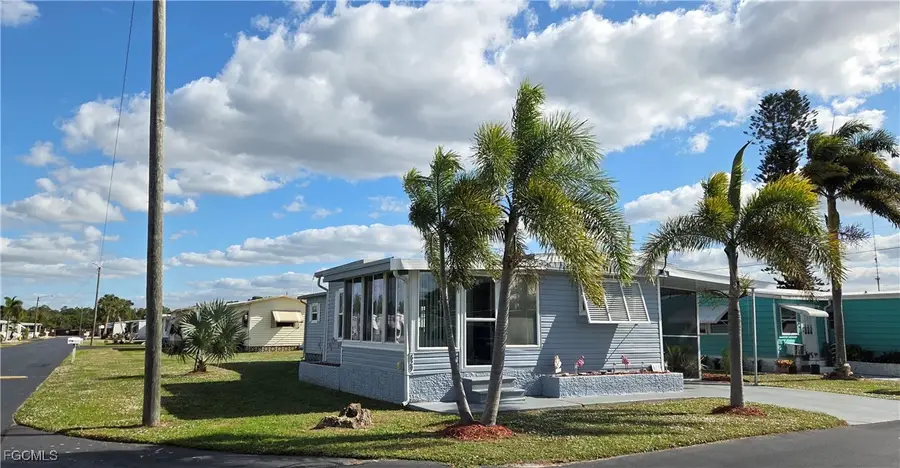 629 Vista Drive, North Fort Myers, FL 33917 - Image #3
