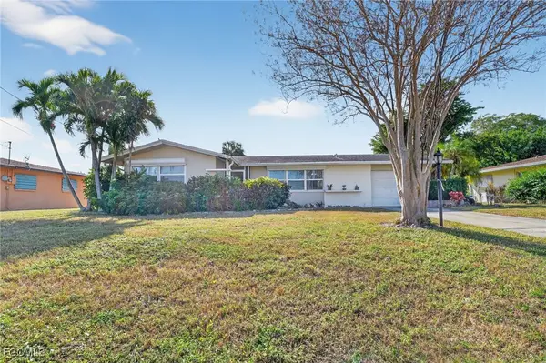 1718 SE 29th Lane, Cape Coral, FL 33904