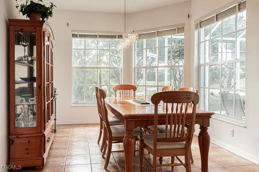 622 Mirror Lakes Falls Court, Lehigh Acres, FL 33974 - Image #2