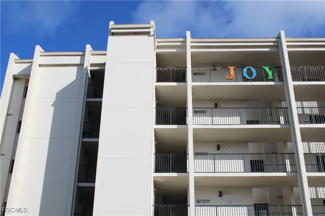 4100 Steamboat Bend E #401, Fort Myers, FL 33919 - Image #1