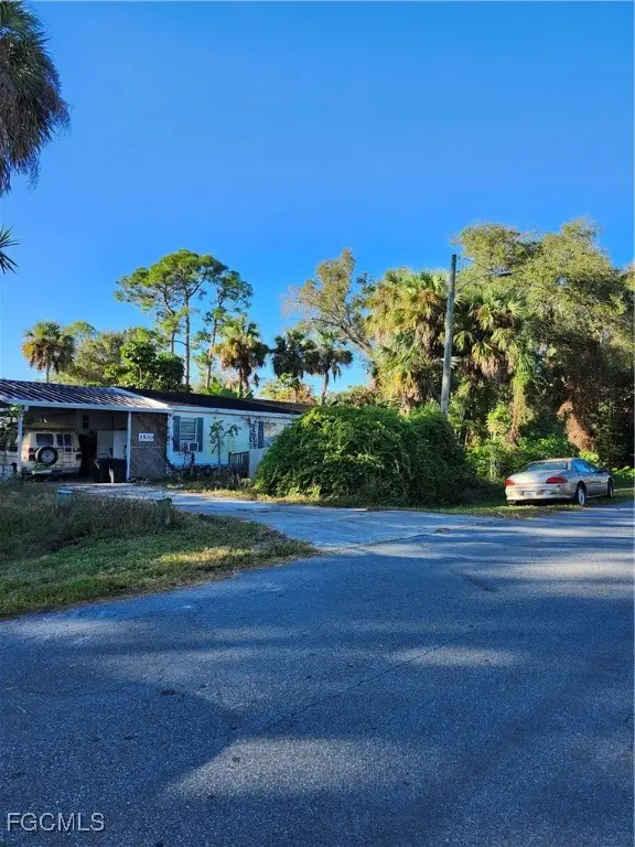 2500 Gail Helen Court, North Fort Myers, FL 33917