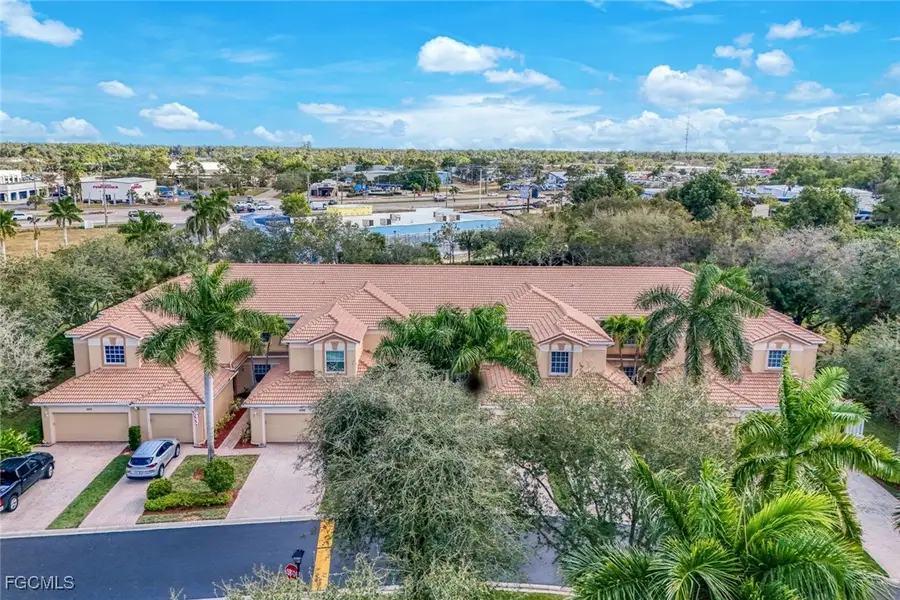 6100 Jonathans Bay Circle #302, Fort Myers, FL 33908 - Image #2