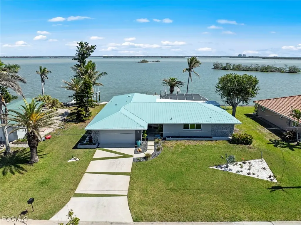 7 Bayview Boulevard, Fort Myers Beach, FL 33931 - #1