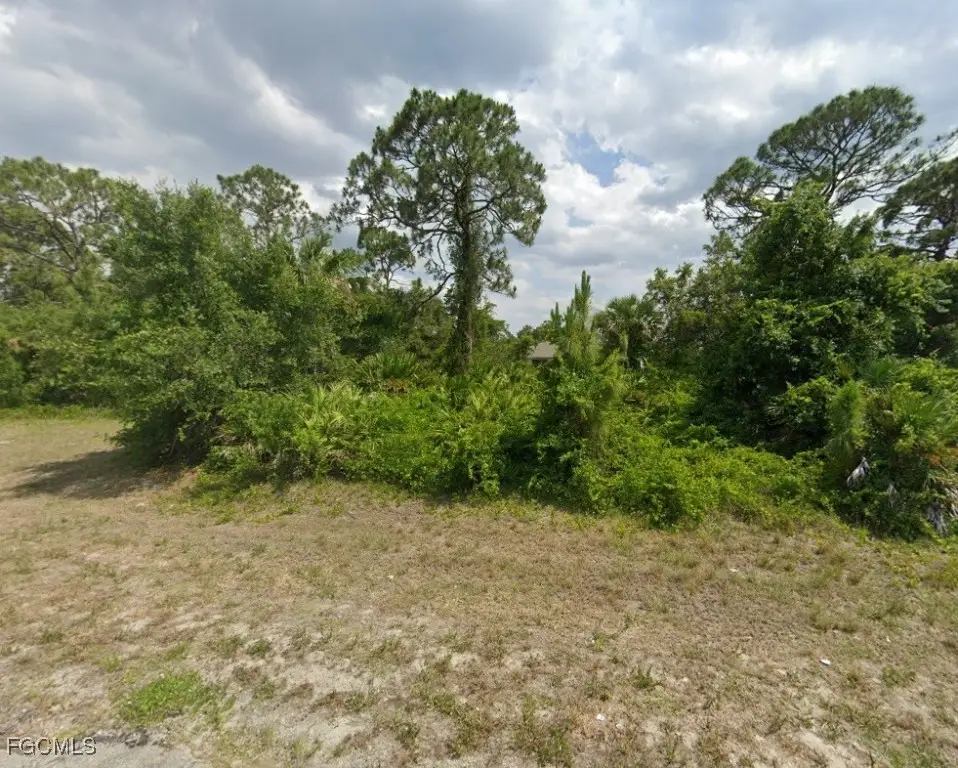 5006 N Dogwood Circle, Labelle, FL 33935 - Image #1