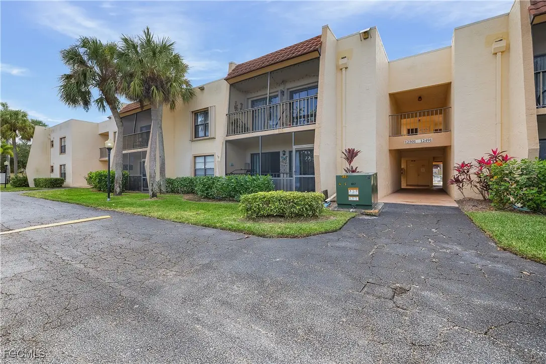 12501 Mcgregor Boulevard #8, Fort Myers, FL 33919 - Image #1