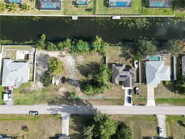 951 SW 15th Place, Cape Coral, FL 33991