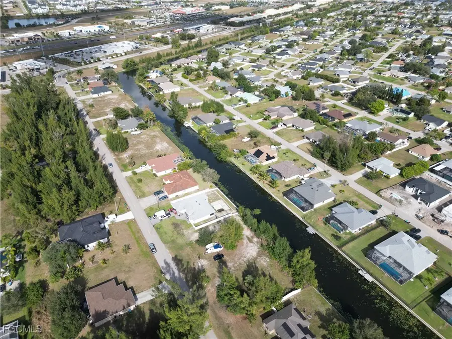 951 SW 15th Place, Cape Coral, FL 33991 - Image #2