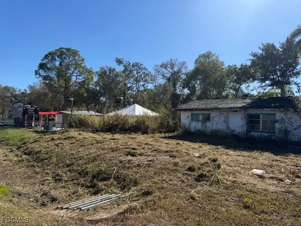 18226 Palm Beach Boulevard, Alva, FL 33920