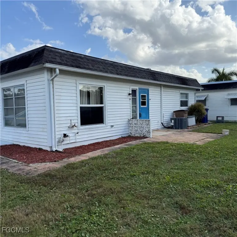 26 Hamlin Court, Lehigh Acres, FL 33936 - Image #2