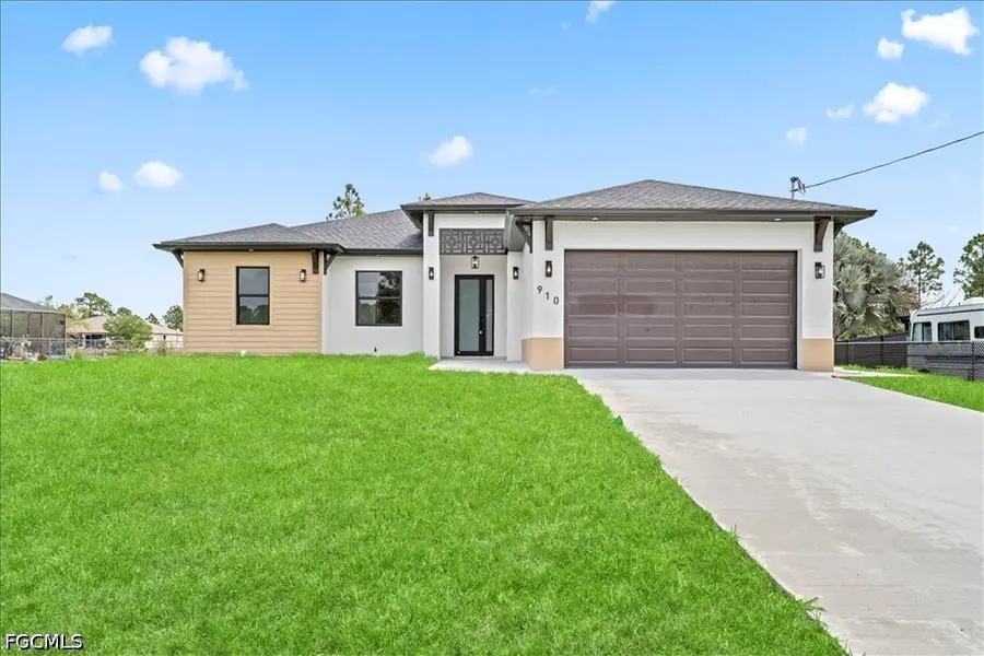 910 Plumosa Avenue, Lehigh Acres, FL 33972 - #3