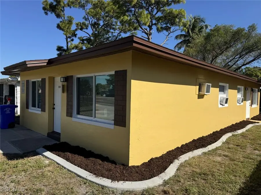 2841/2841 Evans Avenue, Fort Myers, FL 33901 - Image #3