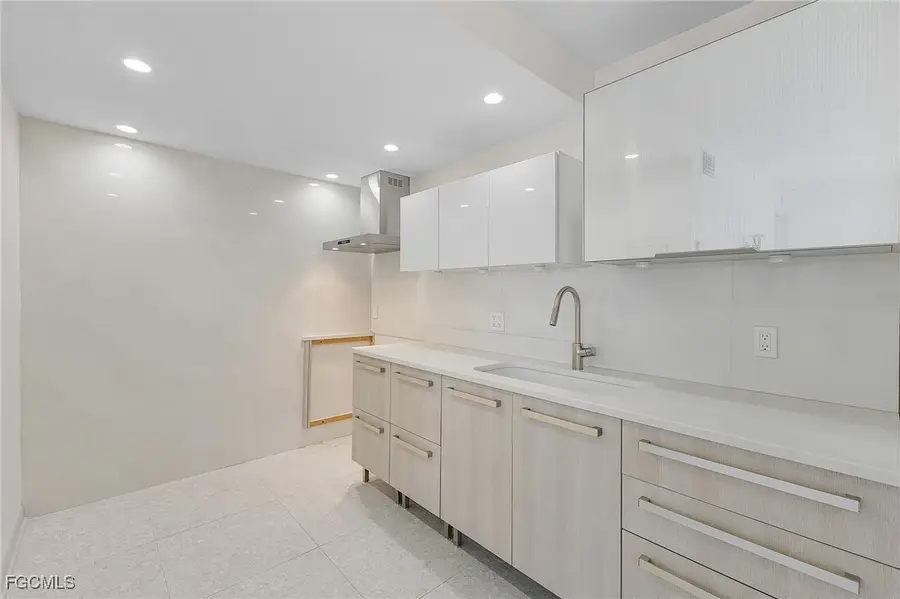 780 10th Avenue S #4, Naples, FL 34102 - Image #3