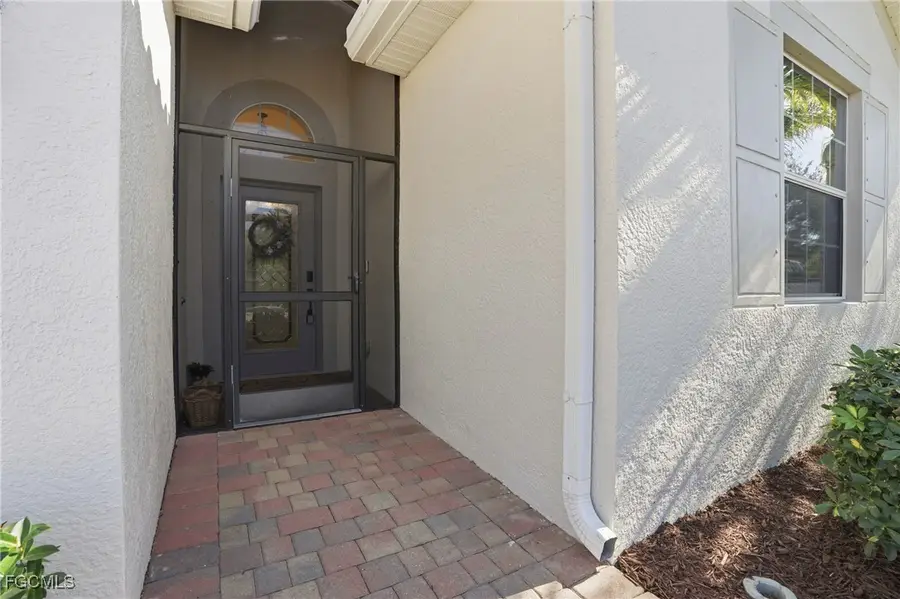 2469 Heydon Circle E, Naples, FL 34120 - Image #2