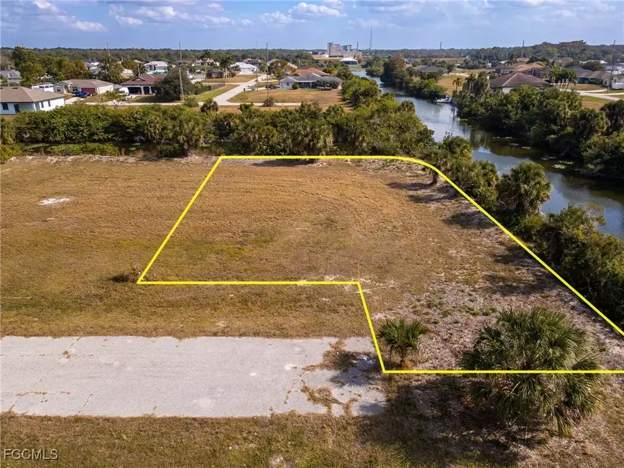 1729 NE 21st Avenue, Cape Coral, FL 33909 - Image #2