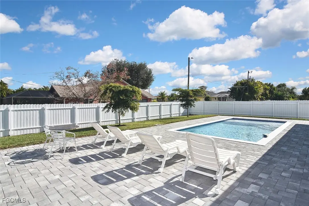 207 SE 2nd Avenue, Cape Coral, FL 33990 - Image #1