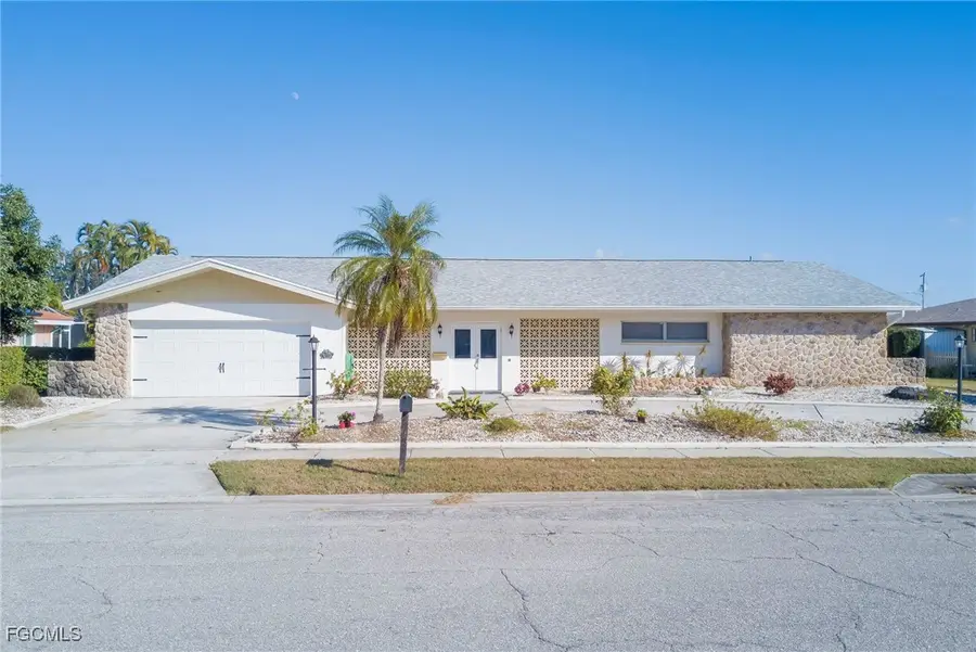 4556 Vinewood Circle, North Fort Myers, FL 33903 - Image #3