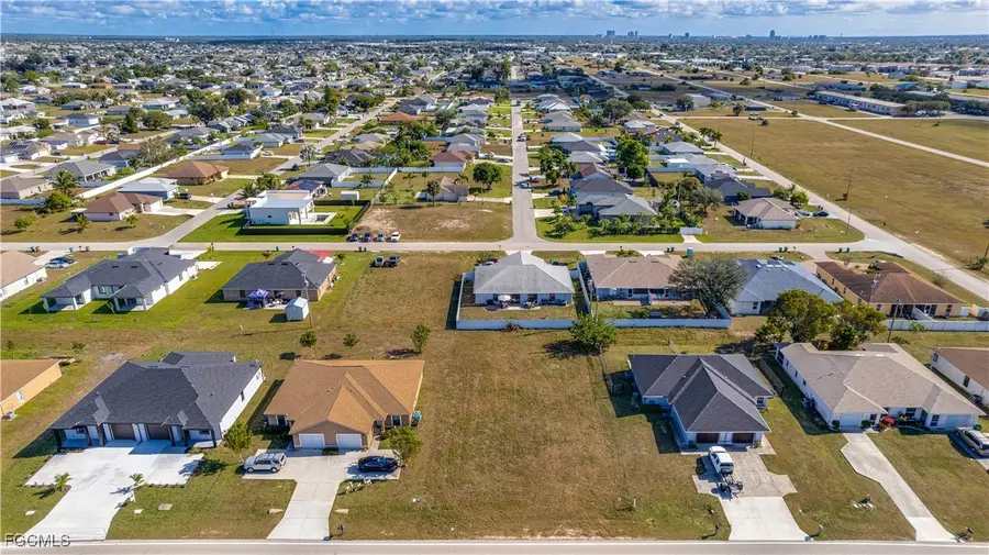 913 Andalusia Boulevard, Cape Coral, FL 33909 - Image #3