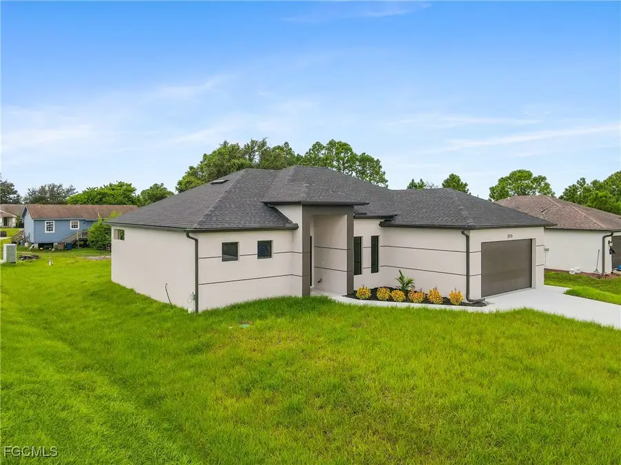 2809 25th Street Sw, Lehigh Acres, FL 33976 - Image #2