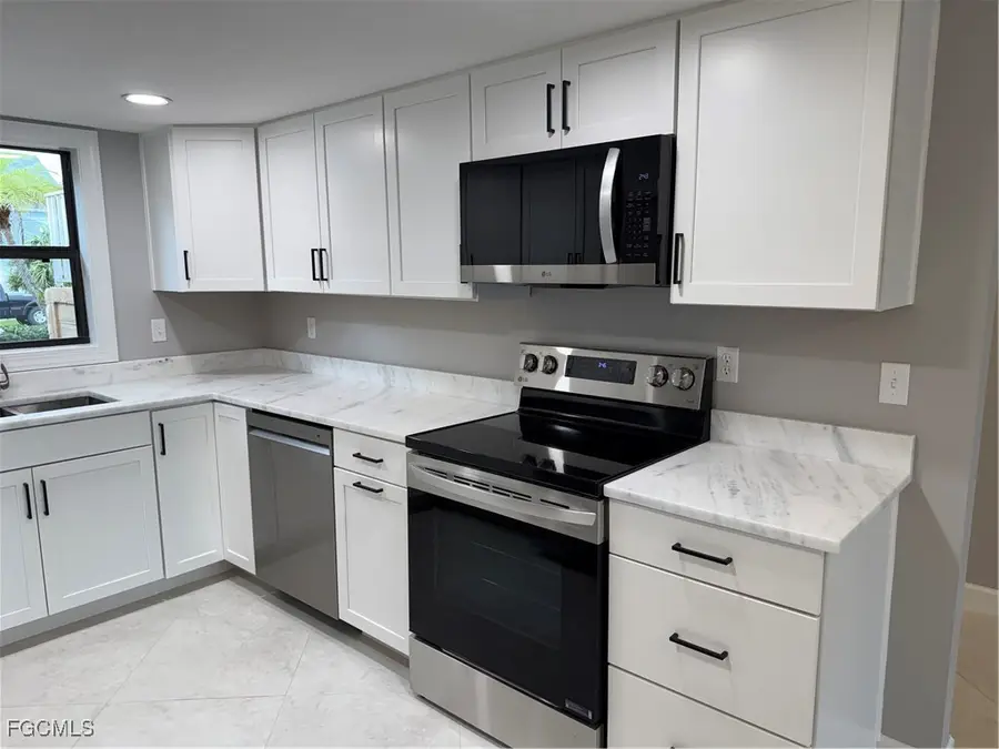 4543 SE 6th Place #1D, Cape Coral, FL 33904 - Image #2