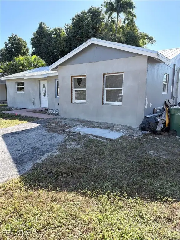 3000 Poinciana Drive, Naples, FL 34105