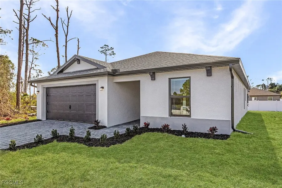 424 Parkdale Boulevard, Lehigh Acres, FL 33974 - #2