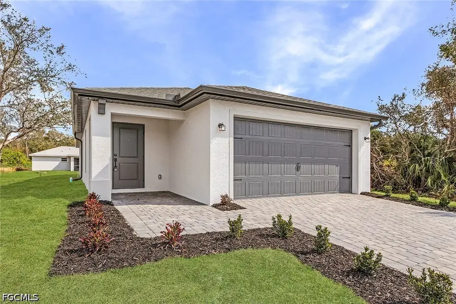 134 Zobora Circle, Fort Myers, FL 33913 - #2