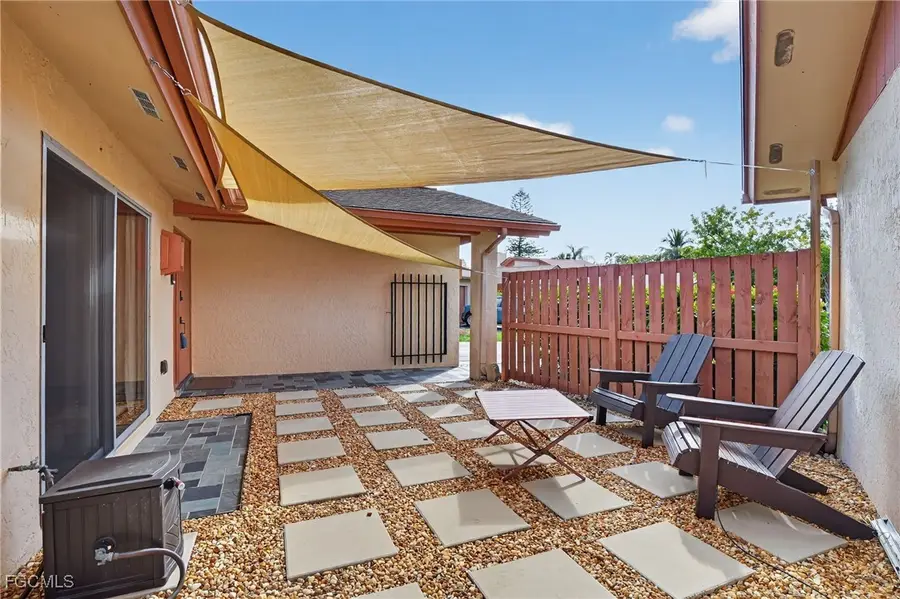 6417 Royal Woods Drive, Fort Myers, FL 33908 - Image #2