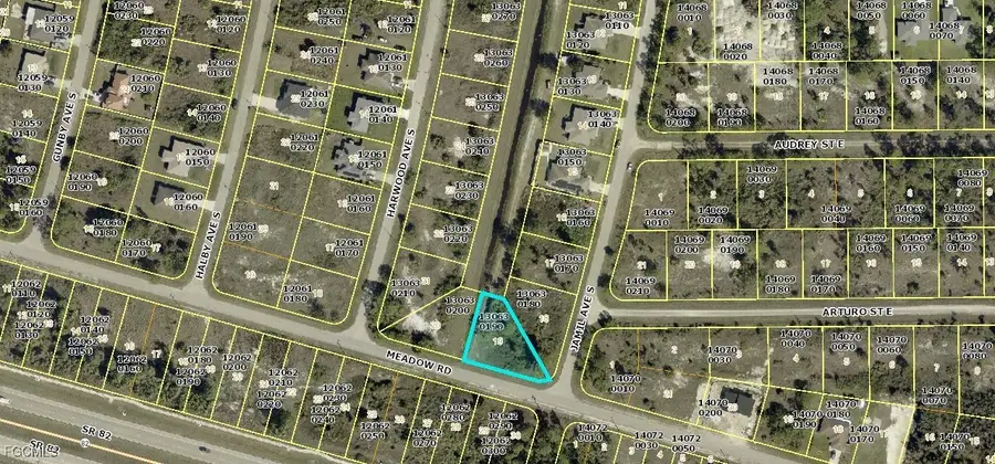 3057 Meadow Road, Lehigh Acres, FL 33974 - Image #2