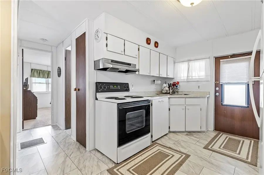 3310 Rainbow Lane, North Fort Myers, FL 33903 - Image #3