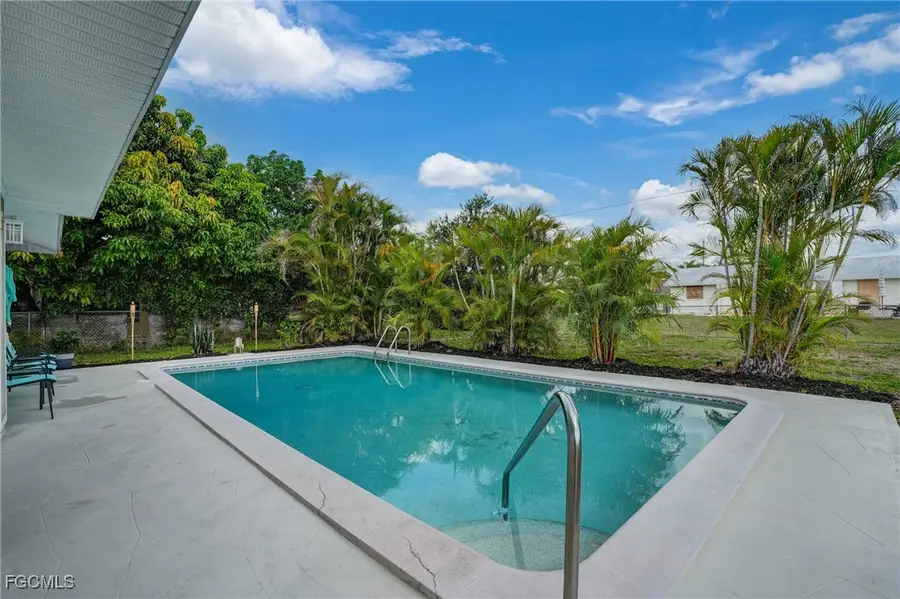 1101 SE 37th Street, Cape Coral, FL 33904 - Image #2