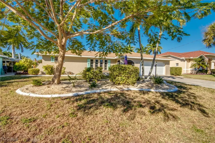 5344 SE Malibu Court, Cape Coral, FL 33904 - Image #2