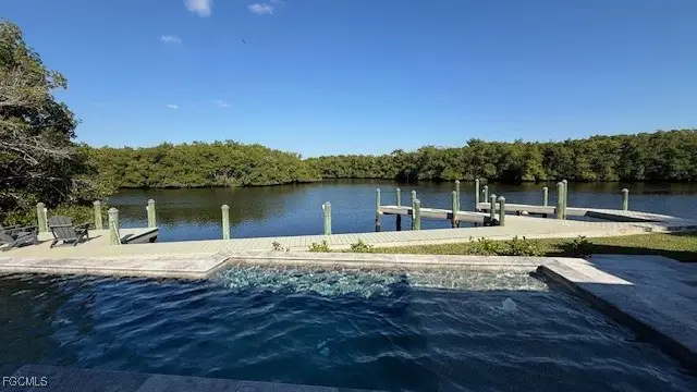 432 Seaworthy Road, North Fort Myers, FL 33903 - Image #2