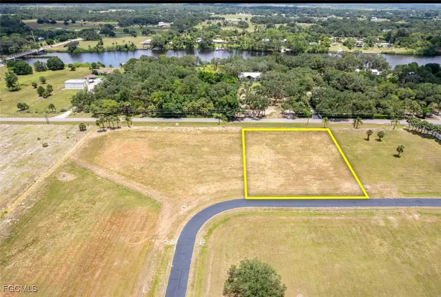 1520 Lindbergh Loop, Labelle, FL 33935 - Image #2