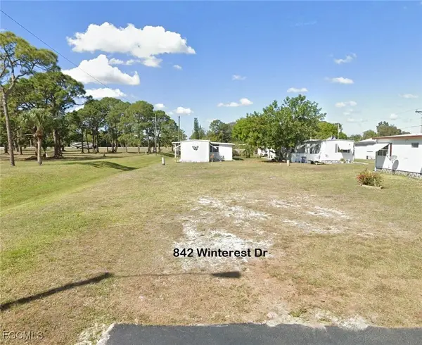 842 Winterest Drive, North Fort Myers, FL 33917