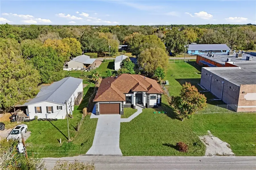 88 Orange Avenue, Labelle, FL 33935 - Image #2