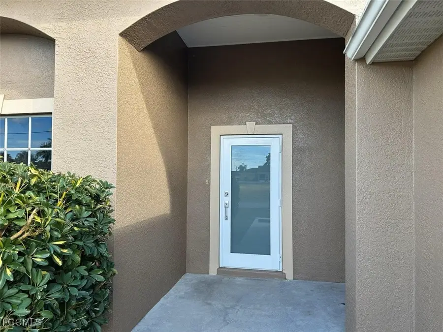 1309 NE 22nd Avenue, Cape Coral, FL 33909 - Image #2