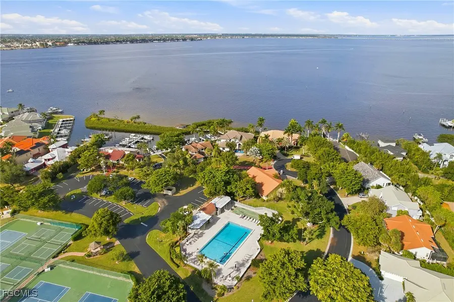 9718 Caloosa Yacht And Racquet Club Drive, Fort Myers, FL 33919 - Image #3
