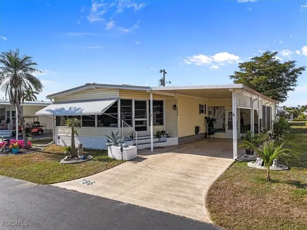 786 Roses Lane, North Fort Myers, FL 33917