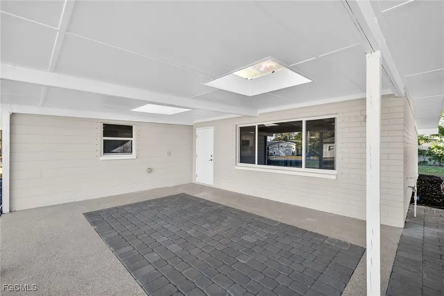 2230 Aldridge Avenue, Fort Myers, FL 33907 - Image #2