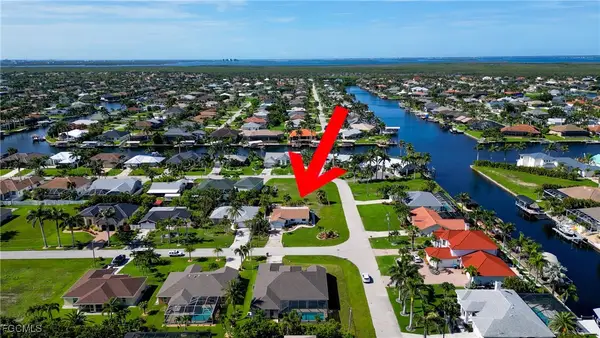 2410 SW 50th Lane, Cape Coral, FL 33914