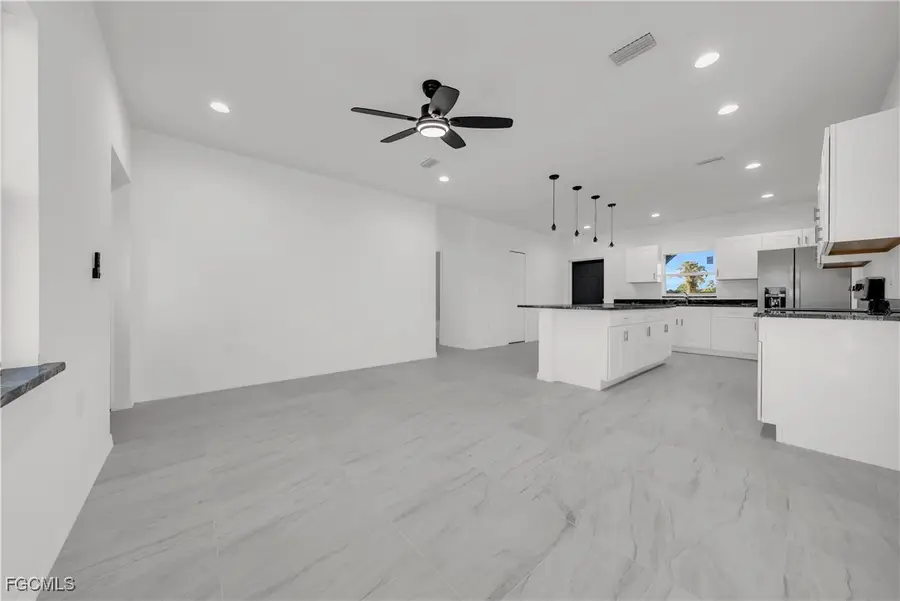 861 Chicago Street E, Lehigh Acres, FL 33974 - Image #2