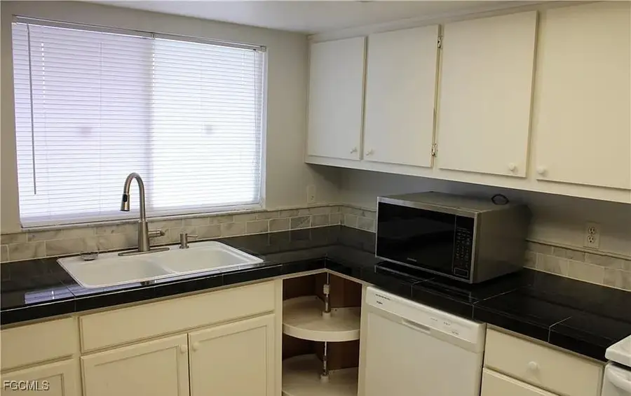 203 SE 15th Place #214, Cape Coral, FL 33990 - Image #3