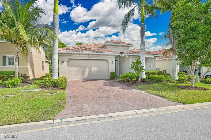 3208 Royal Gardens Avenue, Fort Myers, FL 33916 - #2